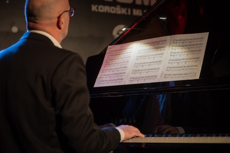 Silence – slovar norosti v živo (5)